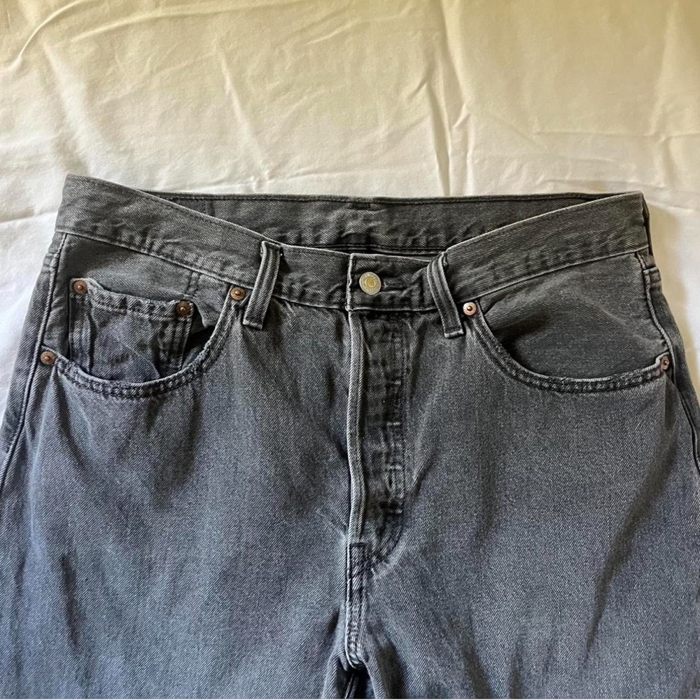 LEVIS 501s - Picture 2 of 2